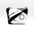 Bolso de marca TTS en blanco y negro