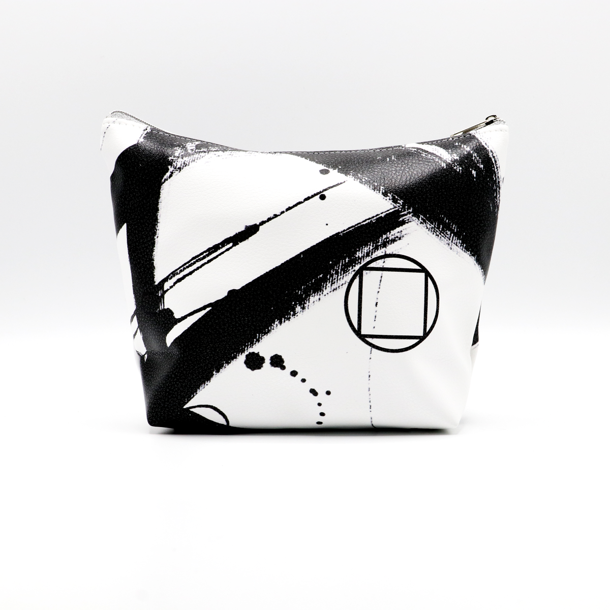 Bolso de marca TTS en blanco y negro